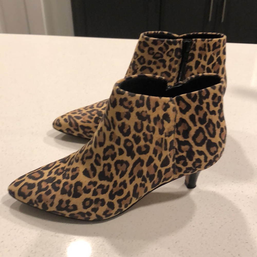 Women’s Clark’s booties